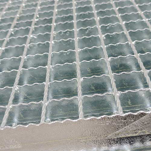 G455/40/50W鋼格板鋼格柵板的質(zhì)量檢測與性能評(píng)估：確保安全與效率