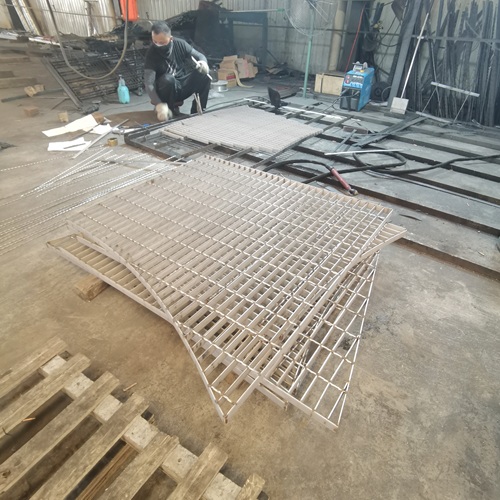 鋼格板在海綿城市建設(shè)中有多重要